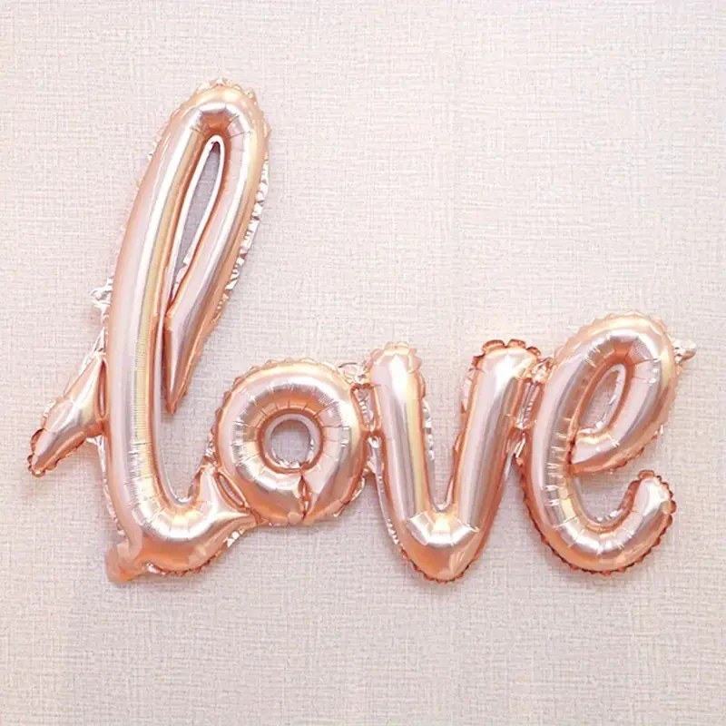 Fóliový balónek LOVE – rosegold 108 x 66 cm